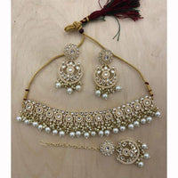 Sai Fashion Elegant Kundan Stone And Beads Choker Necklace Set