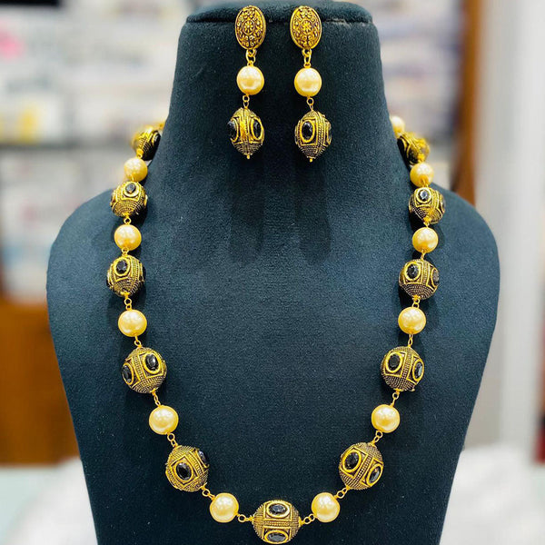 Shagna Gold Plated Pota Stone And Pearl Necklace Set