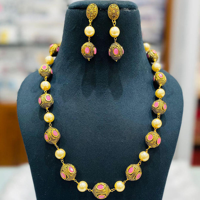 Shagna Gold Plated Pota Stone And Pearl Necklace Set