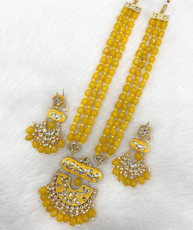 Shagna Gold Plated Kundan Stone And Beads Necklace Set