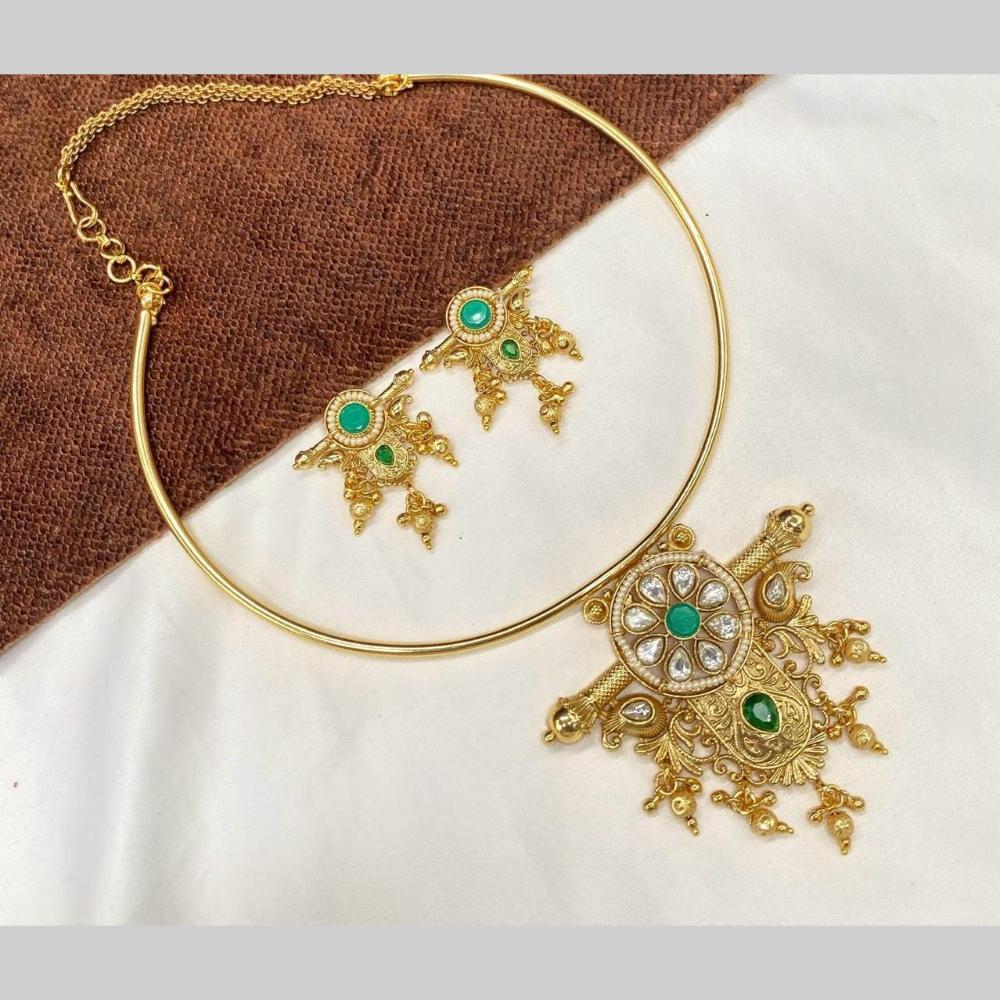 Shagna Gold Plated Pota Stone And Pearl Necklace Set
