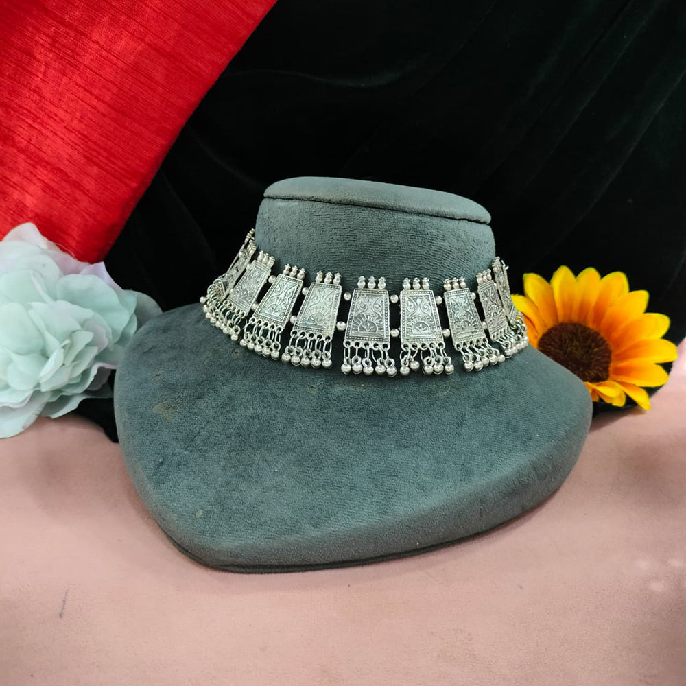 Blythediva Oxidised Vintage Style Pearl Choker Necklace