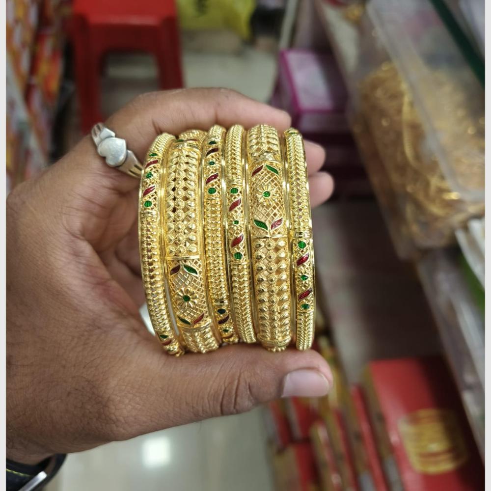 Pooja Bangles Stylish Gold Bangles Set with Glossy Shine for Everyday and Special Wear