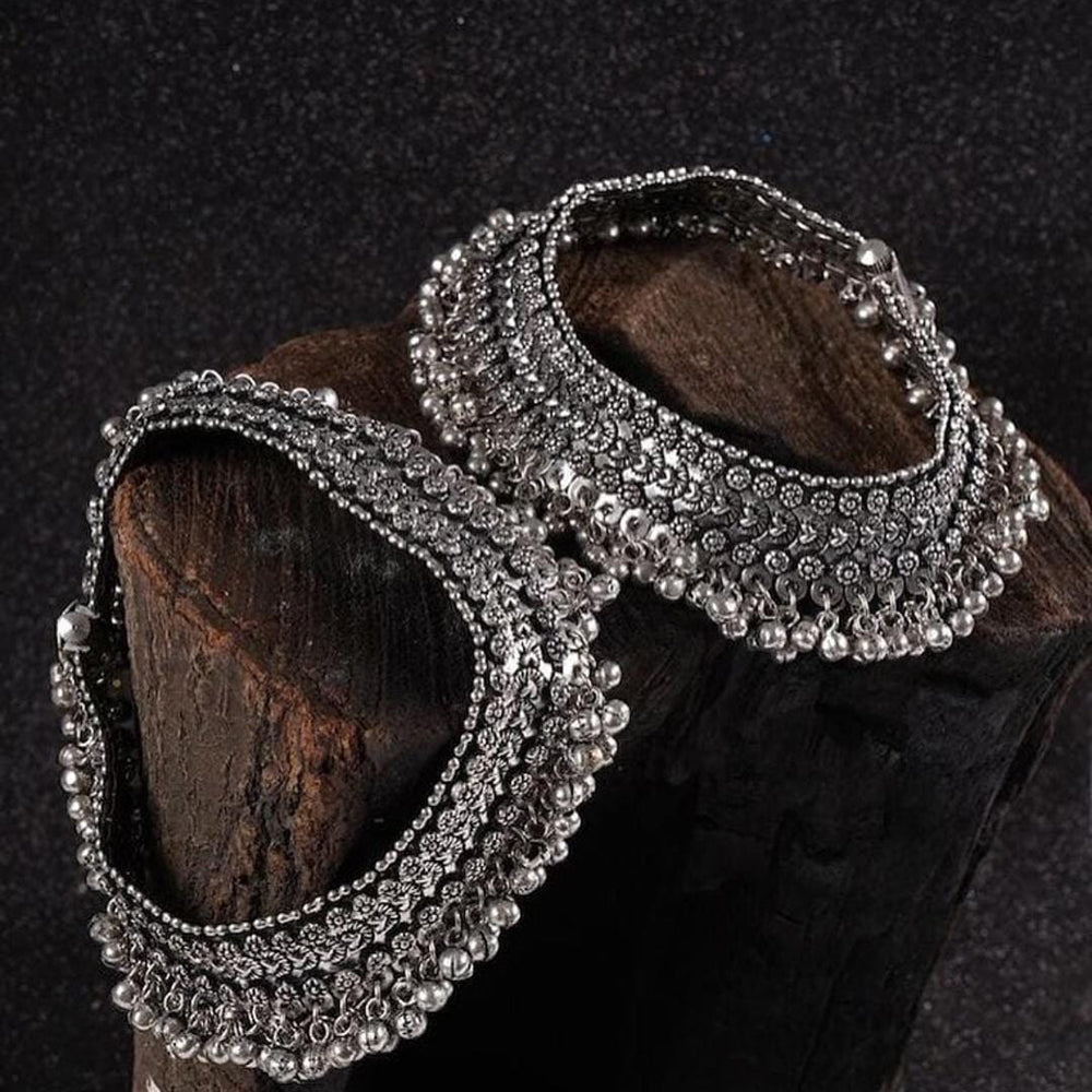 Pooja Bangles Ethnic Oxidised Plated Ghungroo Payal \Anklet  