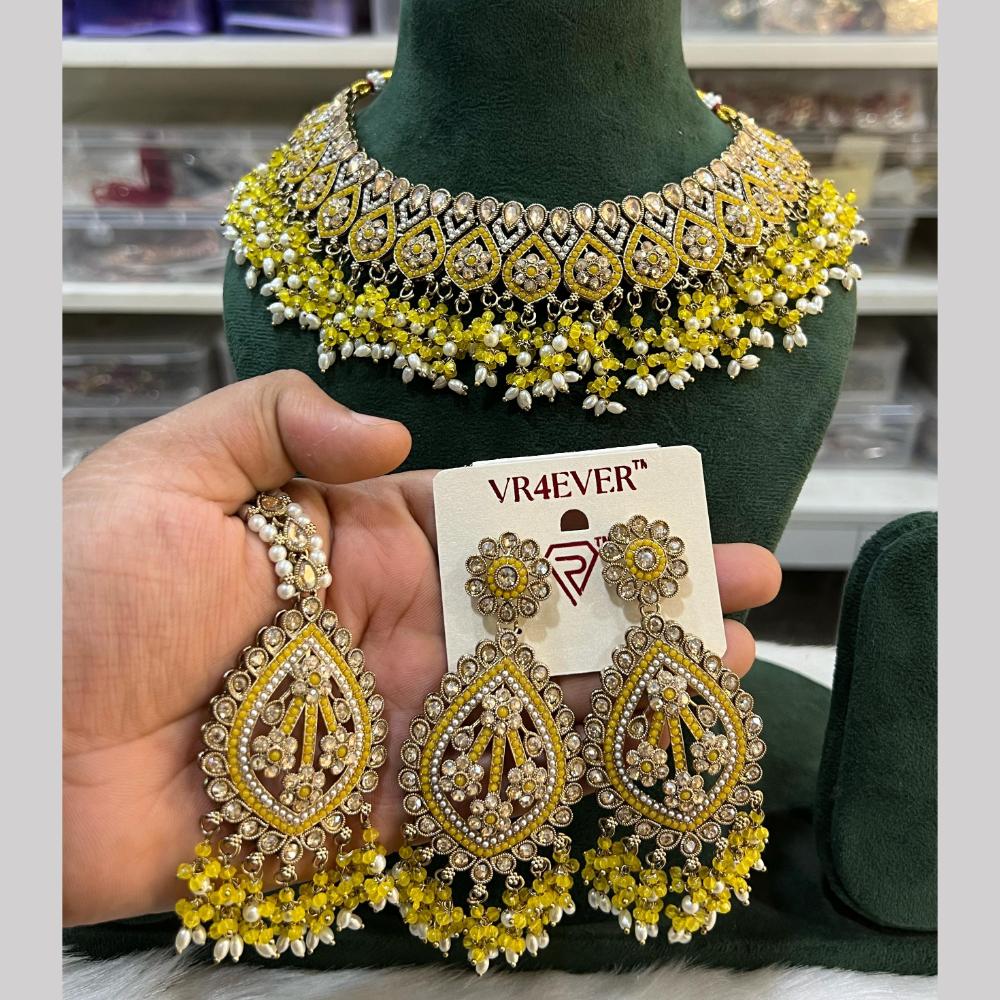 Hira Collections Crystal And Pearls Beads Necklace Set