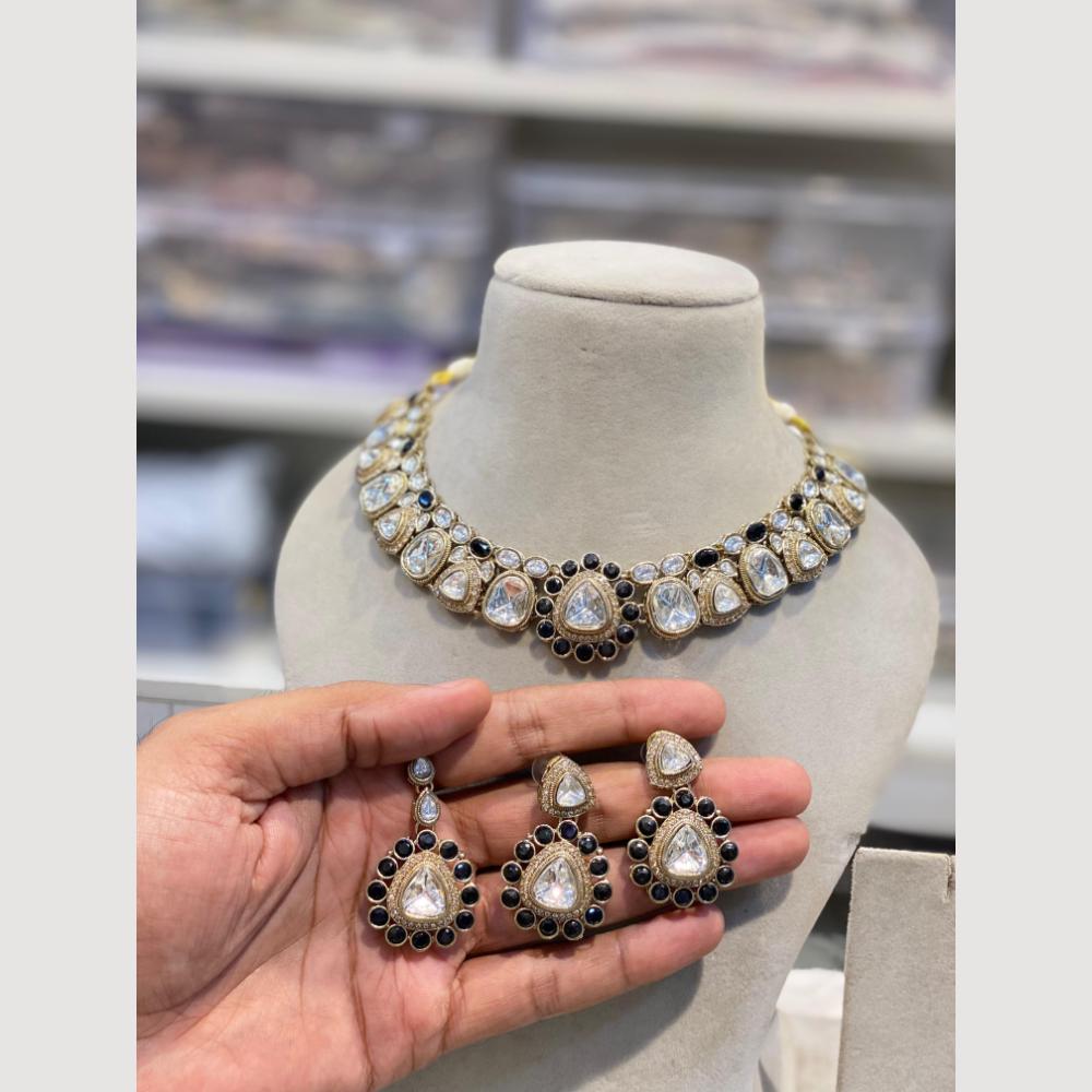 Hira Collections Sparkling Kundan Necklace Set