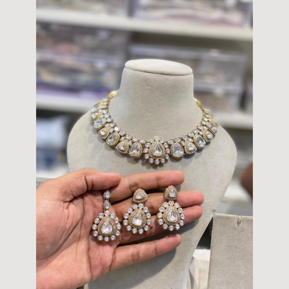 Hira Collections Sparkling Kundan Necklace Set
