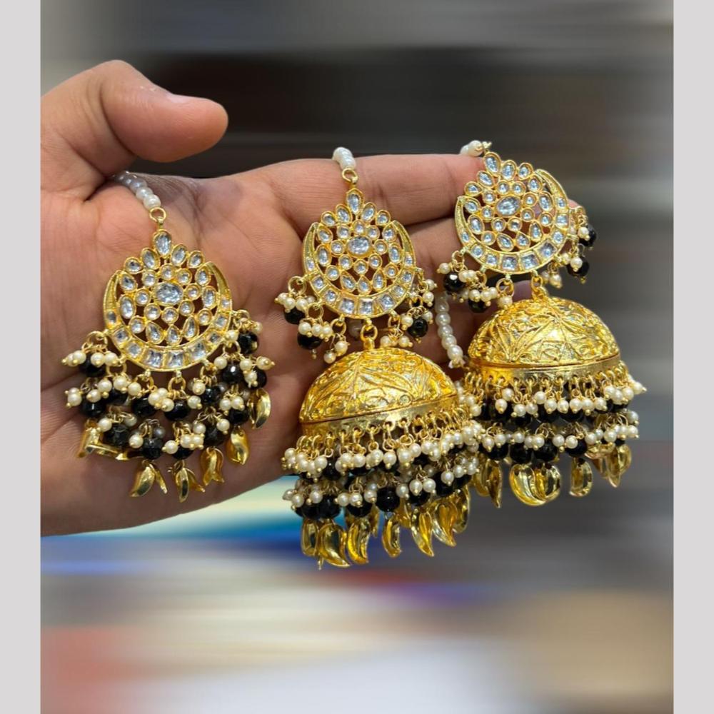 Hira Collections Gold Plated Kundan Stone And Pearls Jhumki Earrings With Maangtikka
