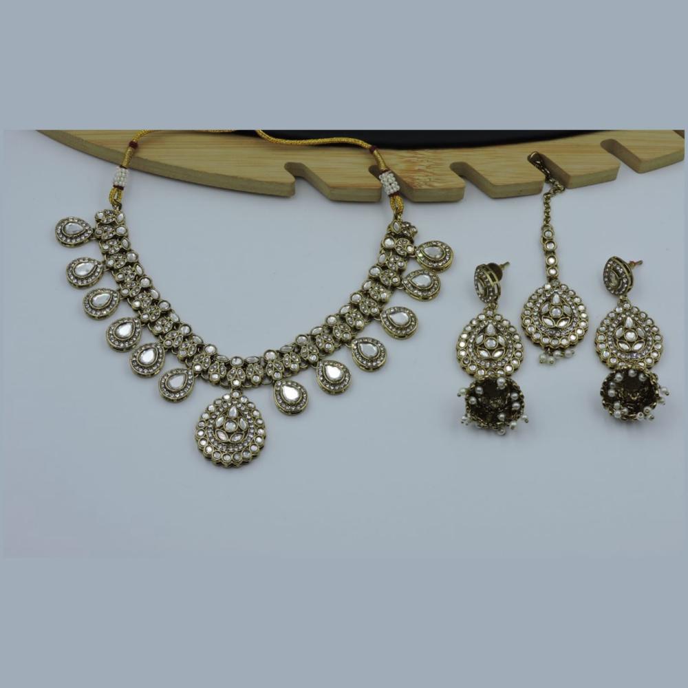 Hira Collections Royal Kundan Stone And Pearl Necklace Set
