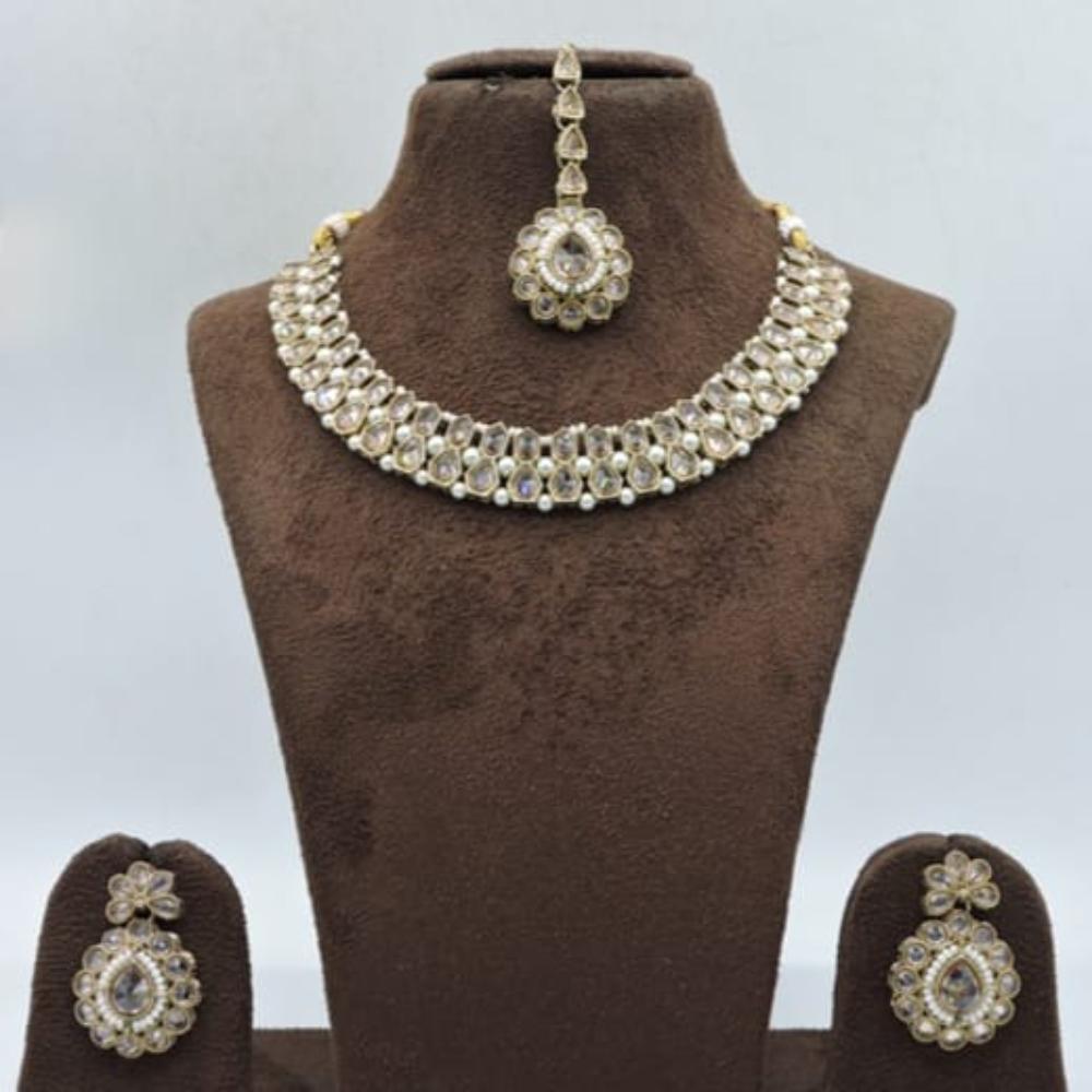 Hira Collections Elegant Kundan Necklace Set With Mangtikka For Every Occassion