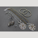 Hira Collections Elegant Ethnic Two-Tone Jewelry Set for Navratri and Festive Occasions