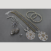 Hira Collections Elegant Ethnic Two-Tone Jewelry Set for Navratri and Festive Occasions