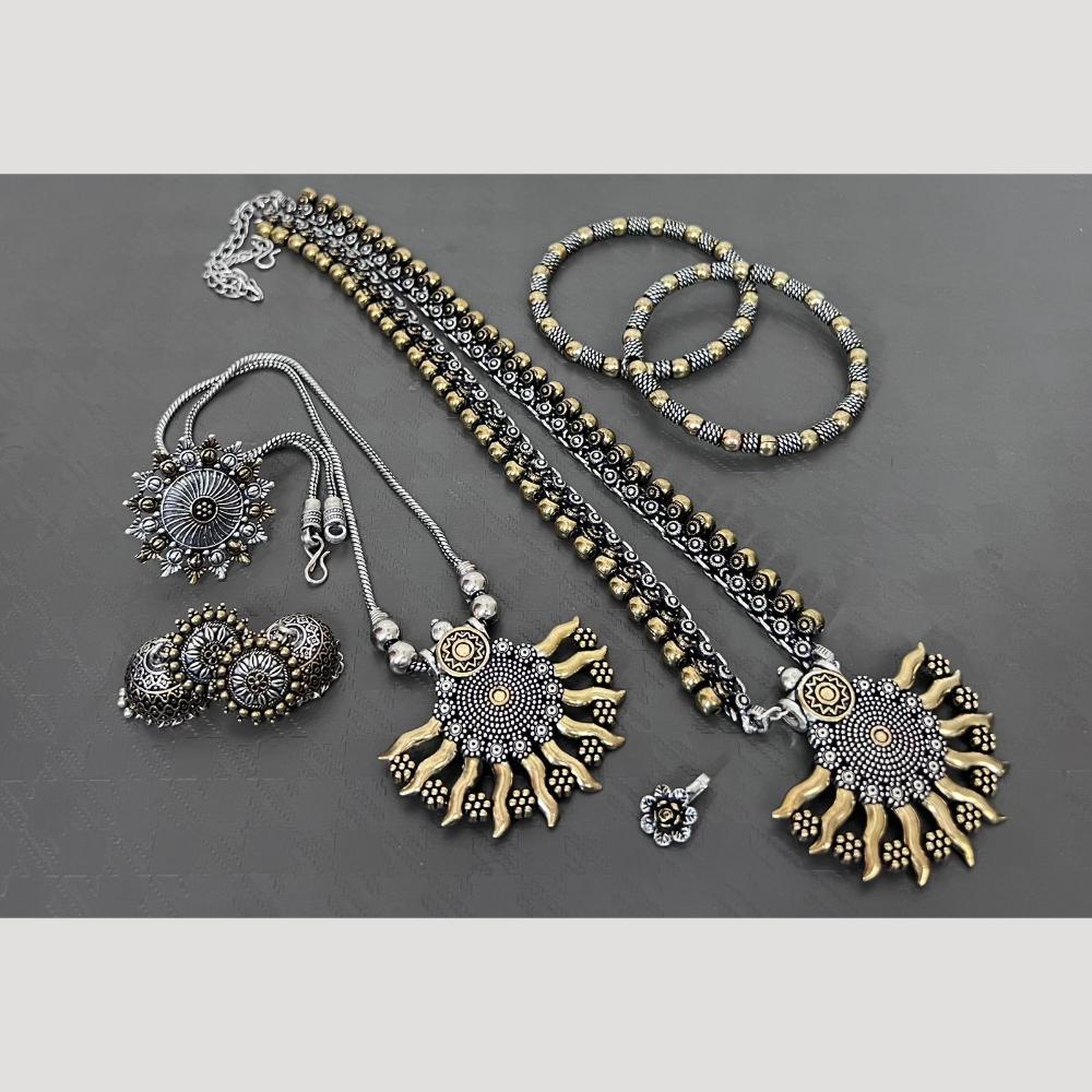 Hira Collections Elegant Ethnic Two-Tone Jewelry Set for Navratri and Festive Occasions