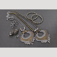 Hira Collections Elegant Ethnic Two-Tone Jewelry Set for Navratri and Festive Occasions