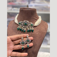 Hira Collections Elegant Kundan And Pearl Choker Necklace Set For Weddings and Festive Wear