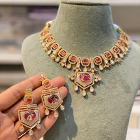 Hira Collections Glamorous Druzy Stone And Kundan Necklace Set