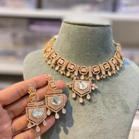 Hira Collections Glamorous Druzy Stone And Kundan Necklace Set