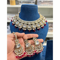 Hira Collections Elegant Glow Kundan And Pearl Necklace Set