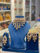 Hira Collections Elegant Glow Kundan And Pearl Necklace Set