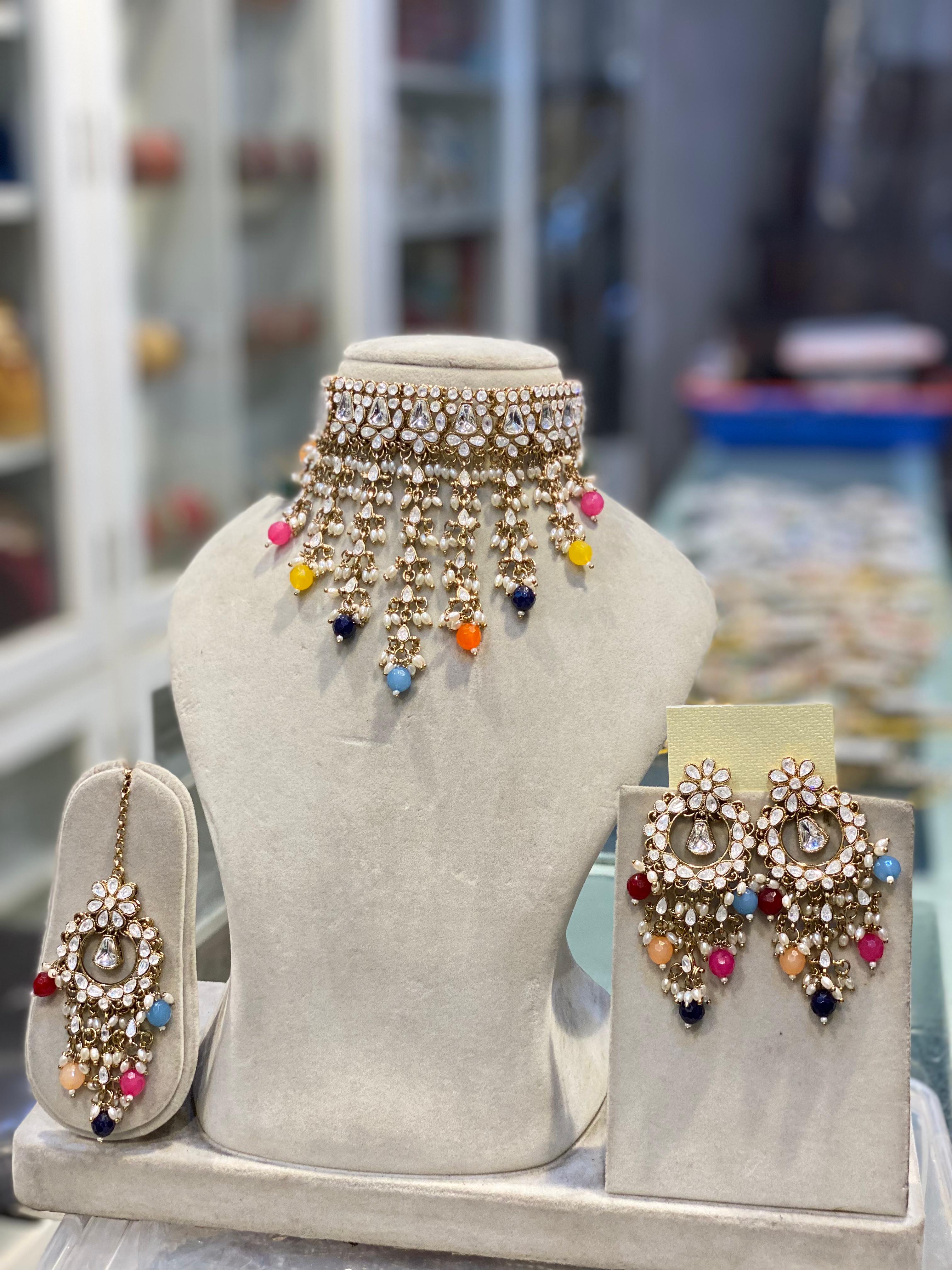 Hira Collections Elegant Glow Kundan And Pearl Necklace Set