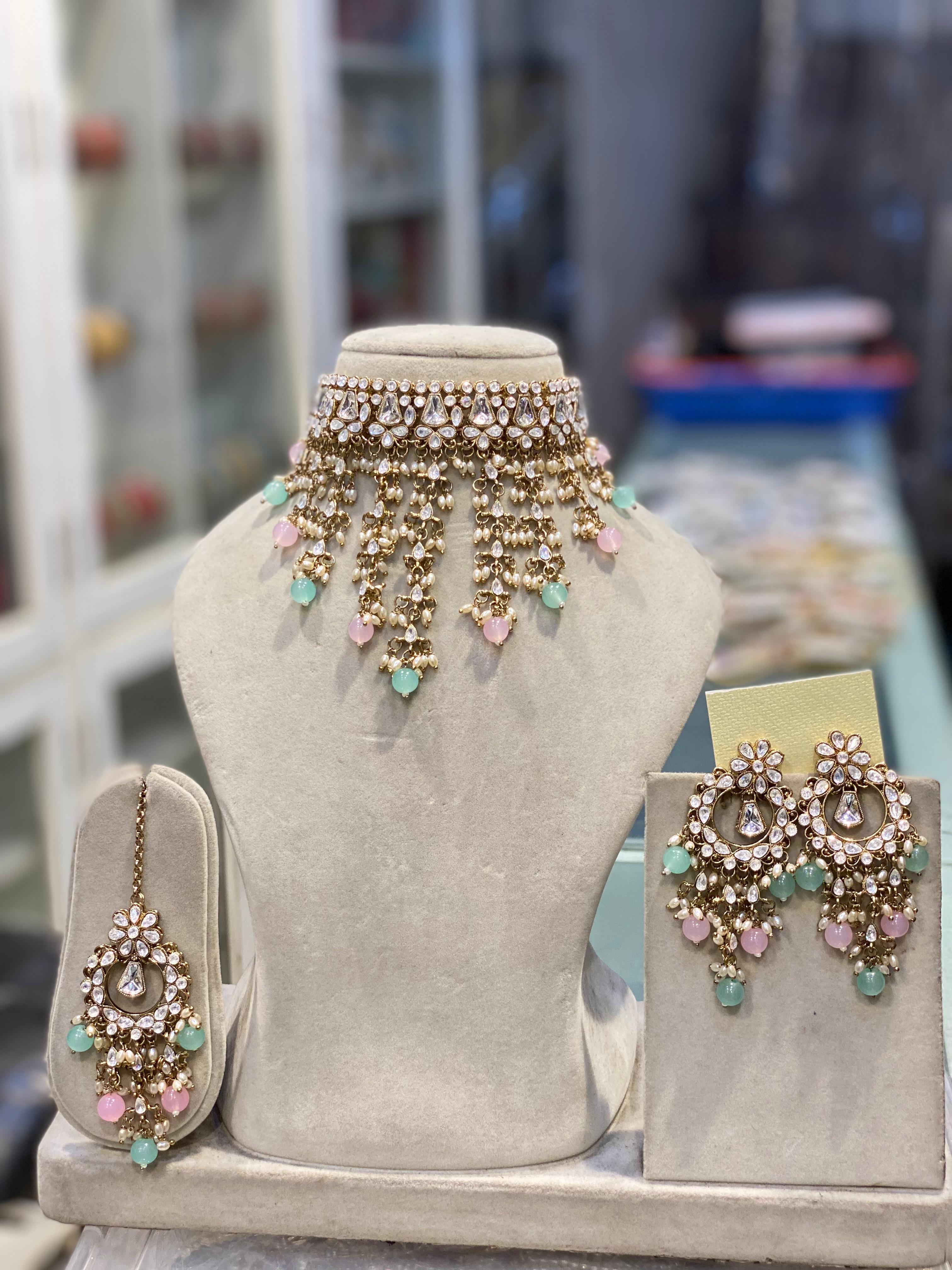 Hira Collections Elegant Glow Kundan And Pearl Necklace Set