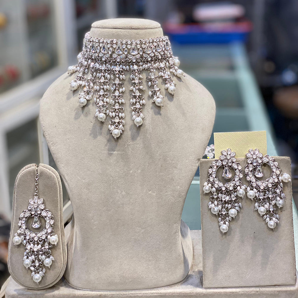 Hira Collections Elegant Glow Kundan And Pearl Necklace Set