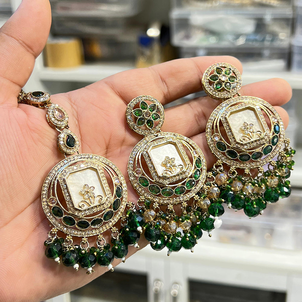 Hira Collection Glamorous Kundan Stone And Pearl Earring With Maangtikka