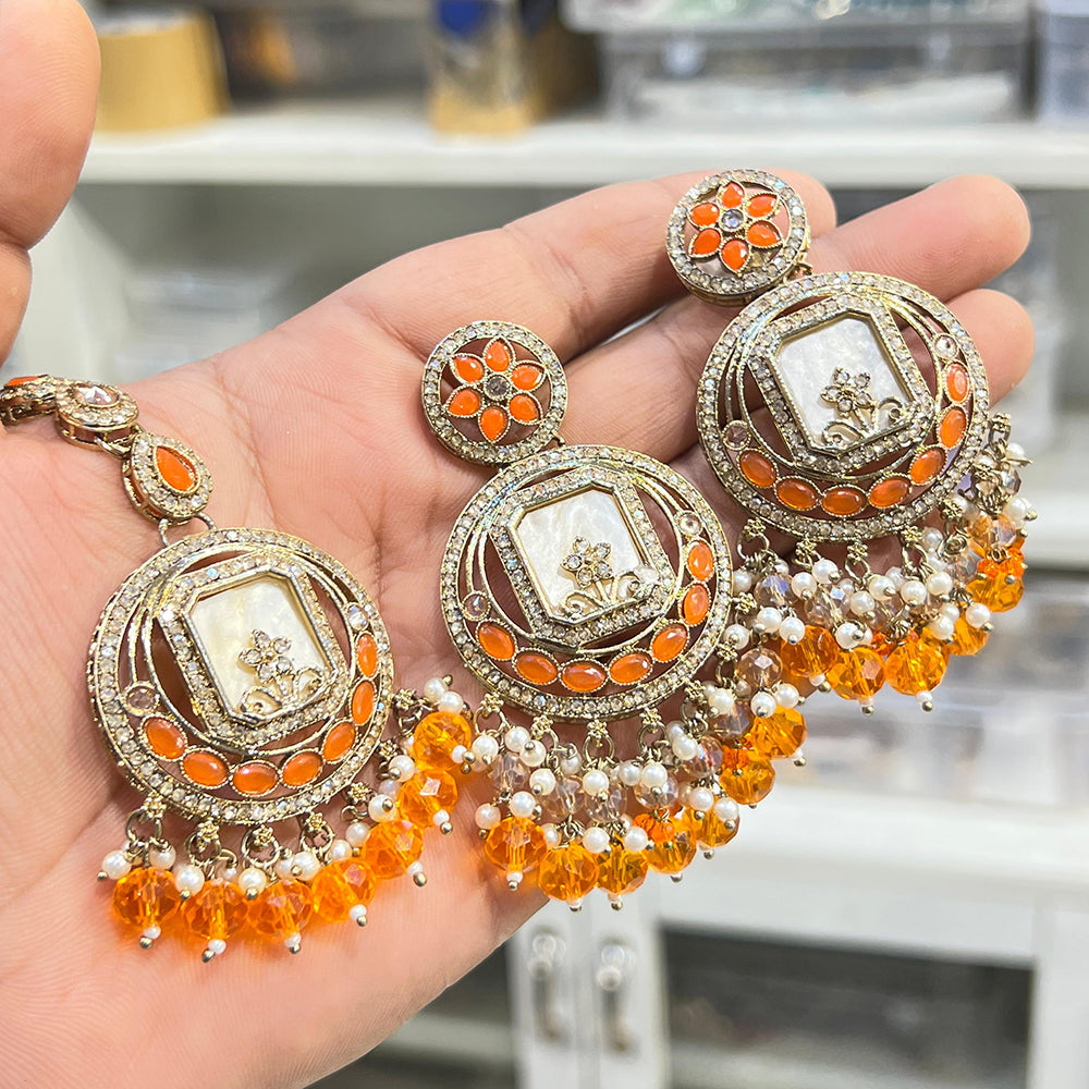 Hira Collection Glamorous Kundan Stone And Pearl Earring With Maangtikka