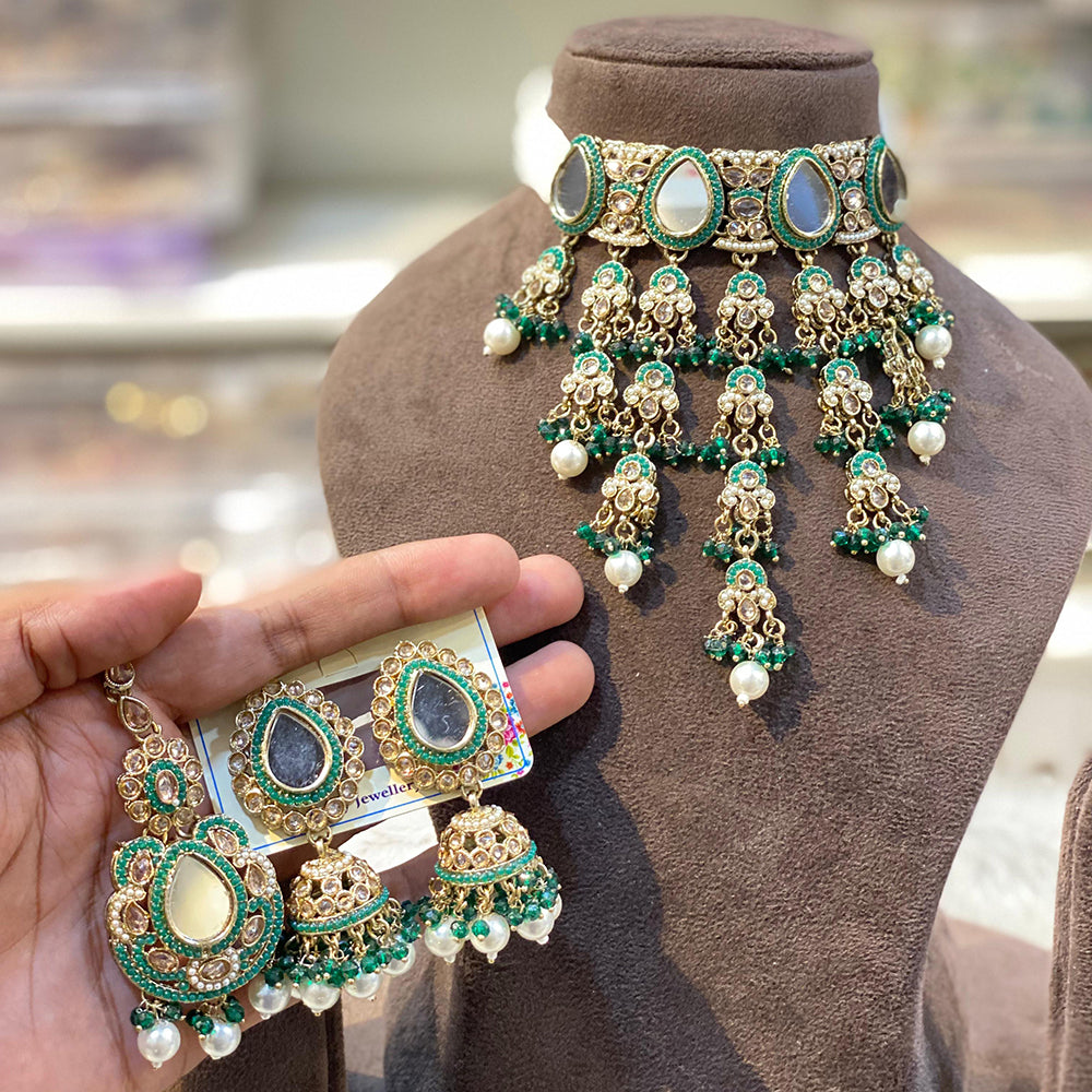 Hira Collections Classic Shine Kundan And Pearl Necklace Set