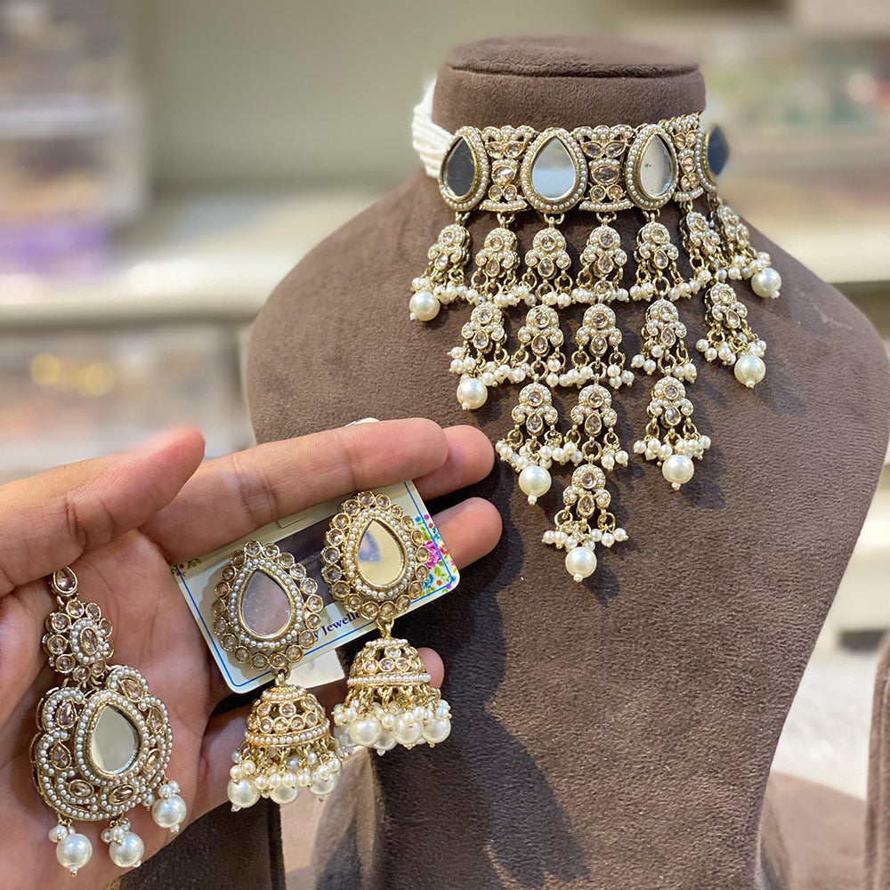Hira Collections Classic Shine Kundan And Pearl Necklace Set