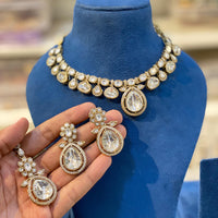 Hira Collections Sparkling Pota and Kundan Stone Necklace Set