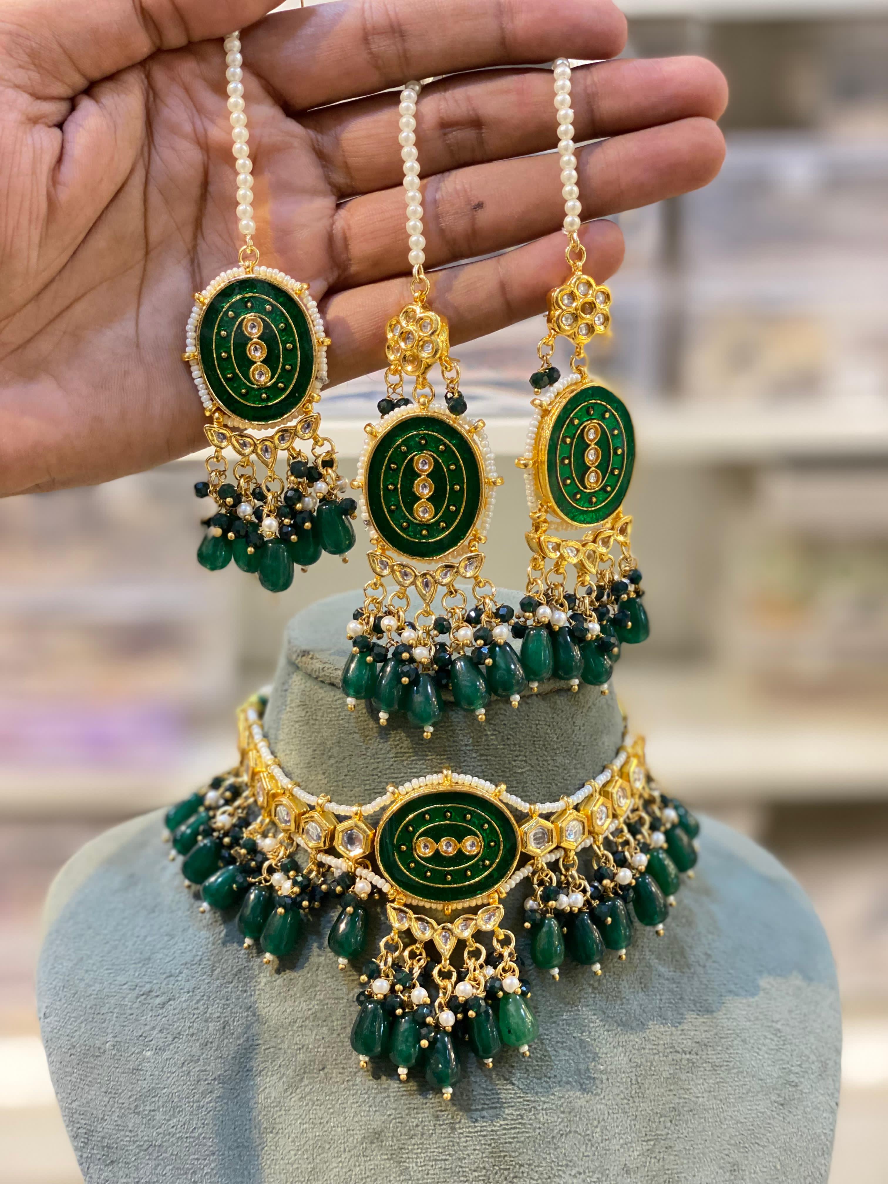 Hira Collections Sparkling Pota and Kundan Stone Necklace Set