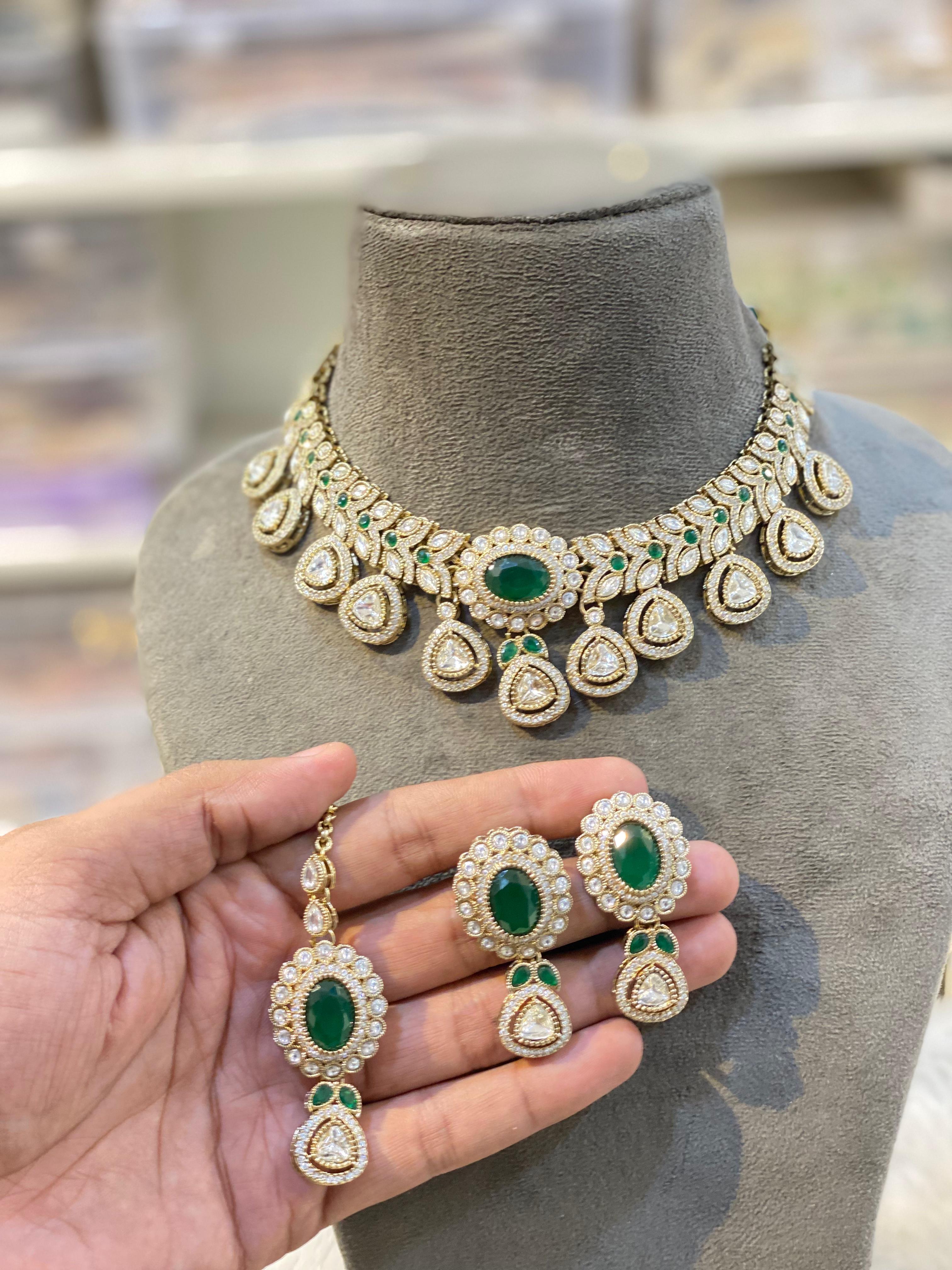 Hira Collections Sparkling Pota and Kundan Stone Necklace Set