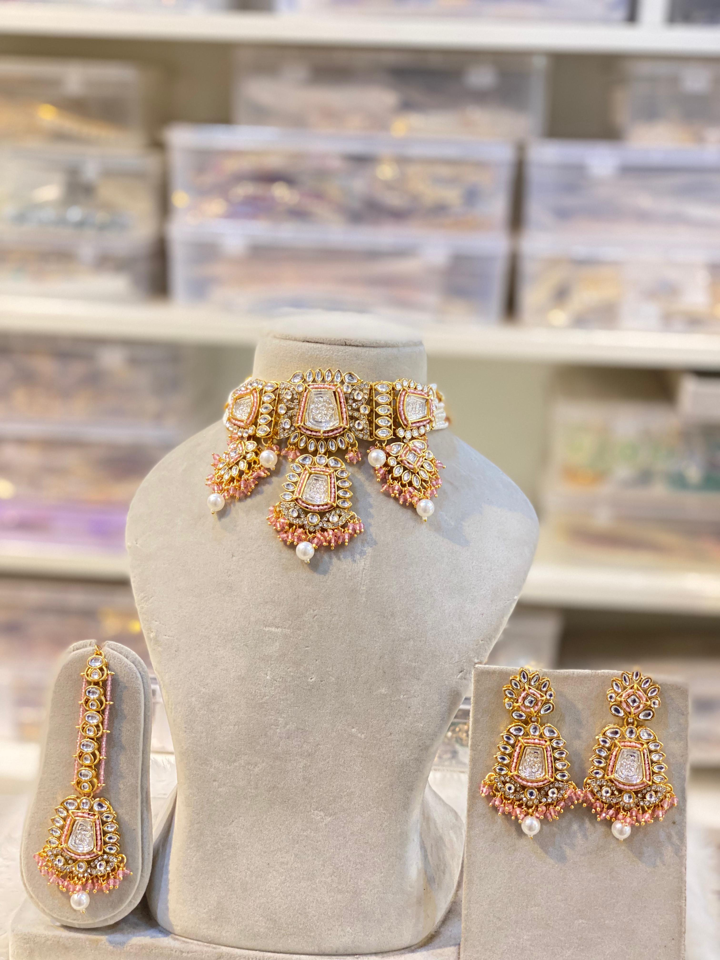 Hira Collections Classic Shine Kundan And Pearl Necklace Set