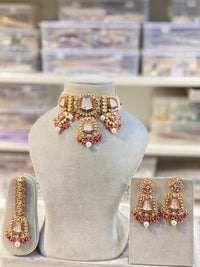 Hira Collections Classic Shine Kundan And Pearl Necklace Set