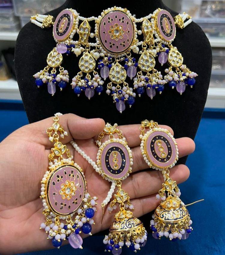 Hira Collections Elegant Glow Pota Kundan And Pearl Necklace Set