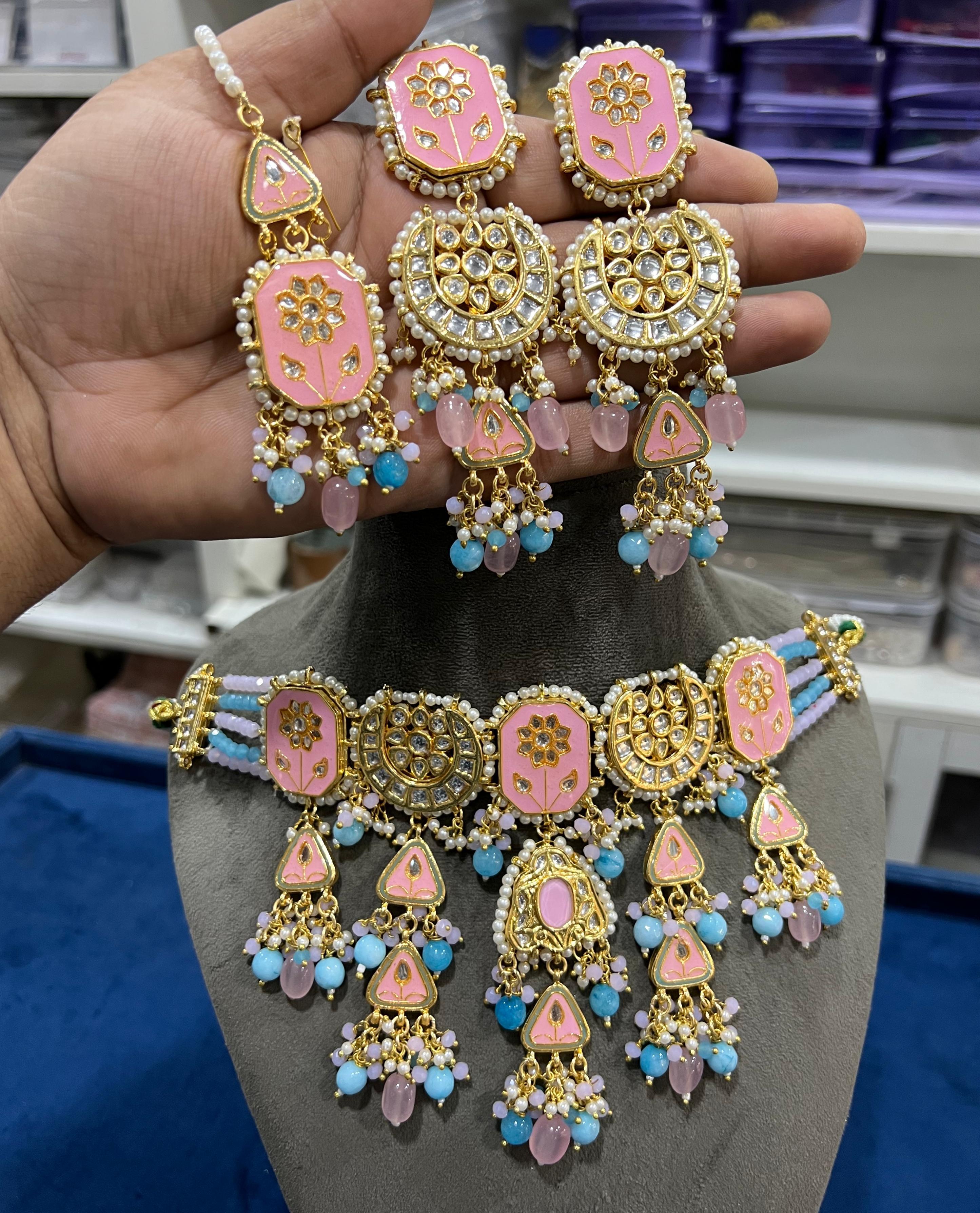 Hira Collections Elegant Glow Pota Kundan And Pearl Necklace Set