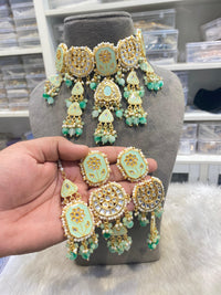 Hira Collections Elegant Glow Pota Kundan And Pearl Necklace Set