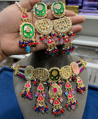 Hira Collections Elegant Glow Pota Kundan And Pearl Necklace Set