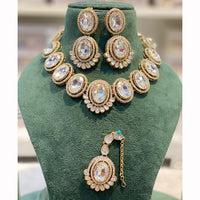 Hira Collections Sparkling Pota and Kundan Stone Necklace Set