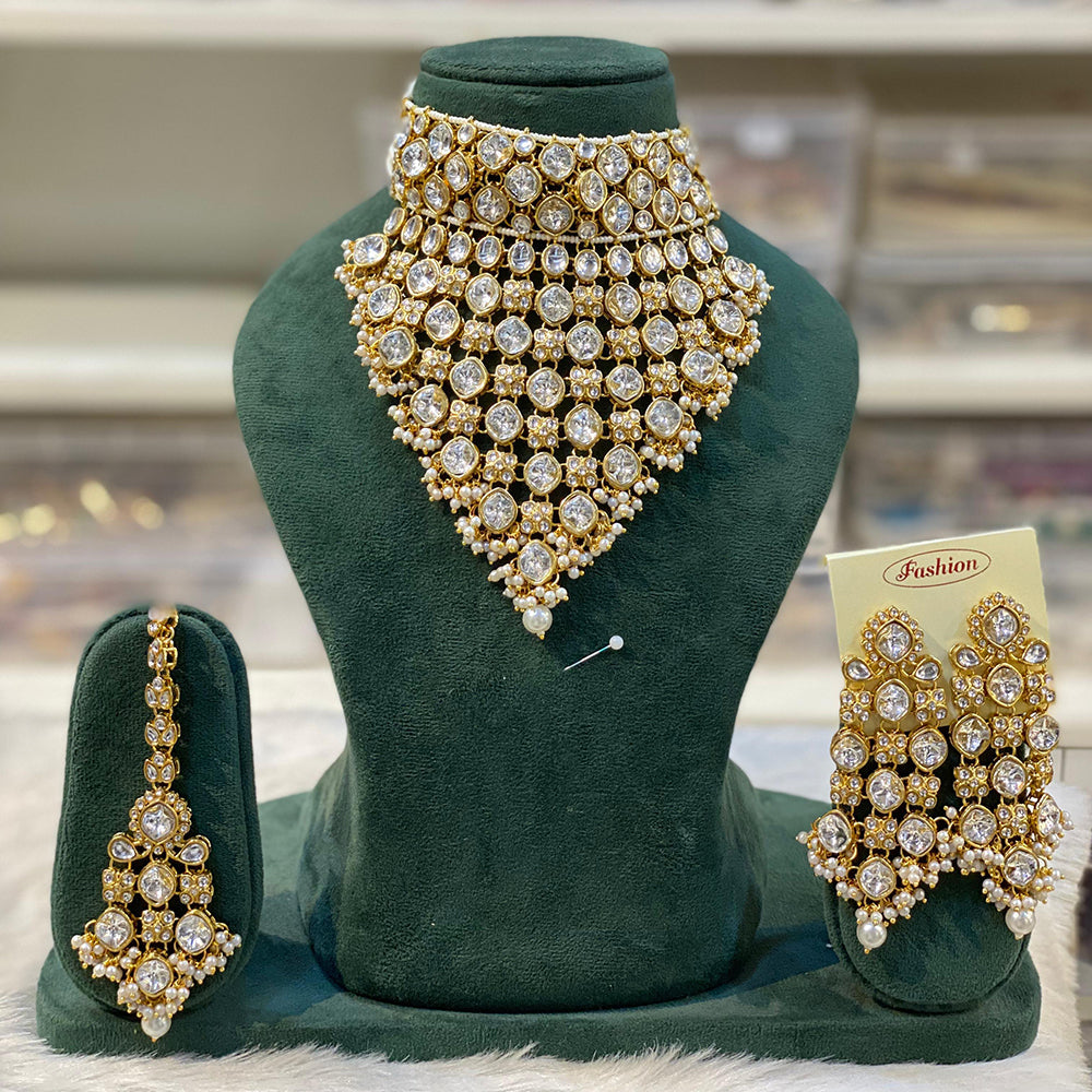 Hira Collections Elegant Spark Kundan And Pearl Necklace Set