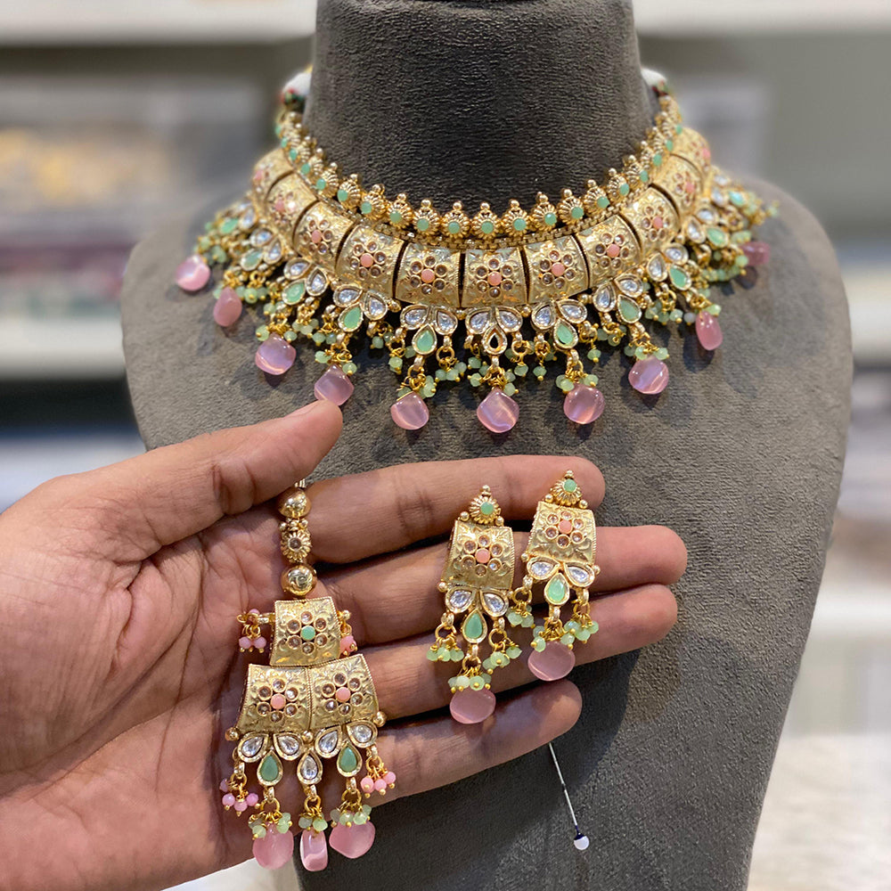 Hira Collections Sparkling Pota Kundan And Pearl Necklace Set