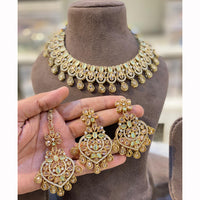 Hira Collections Designer Crystal Stone And Austrian Stone Necklace Set