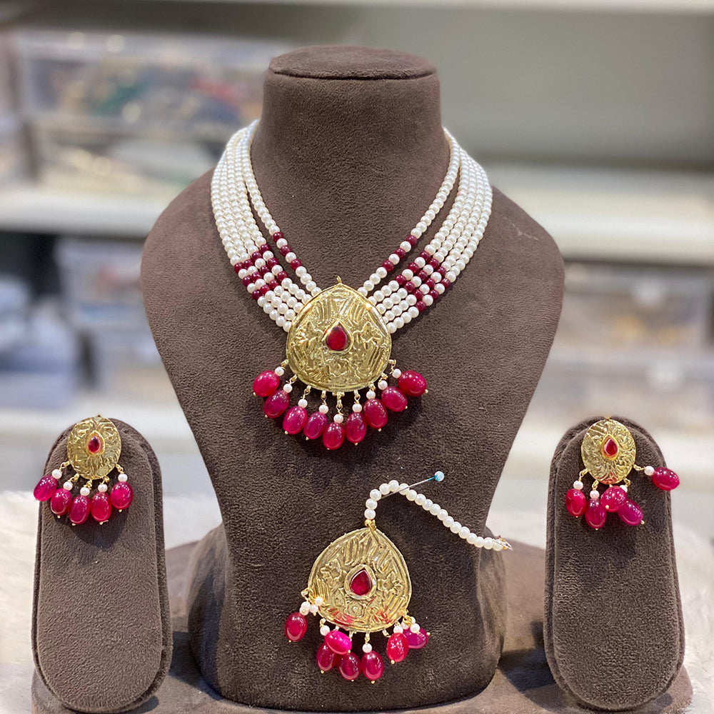 Hira Collection  Pearl Beauty And Beadwork Necklace Set