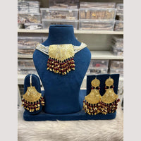Hira Collections Glamorous Pearl And Beads Choker Necklace Set