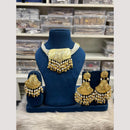 Hira Collections Glamorous Pearl And Beads Choker Necklace Set
