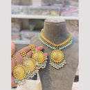 Hira Collections Glamorous Pearl And Beads Choker Necklace Set