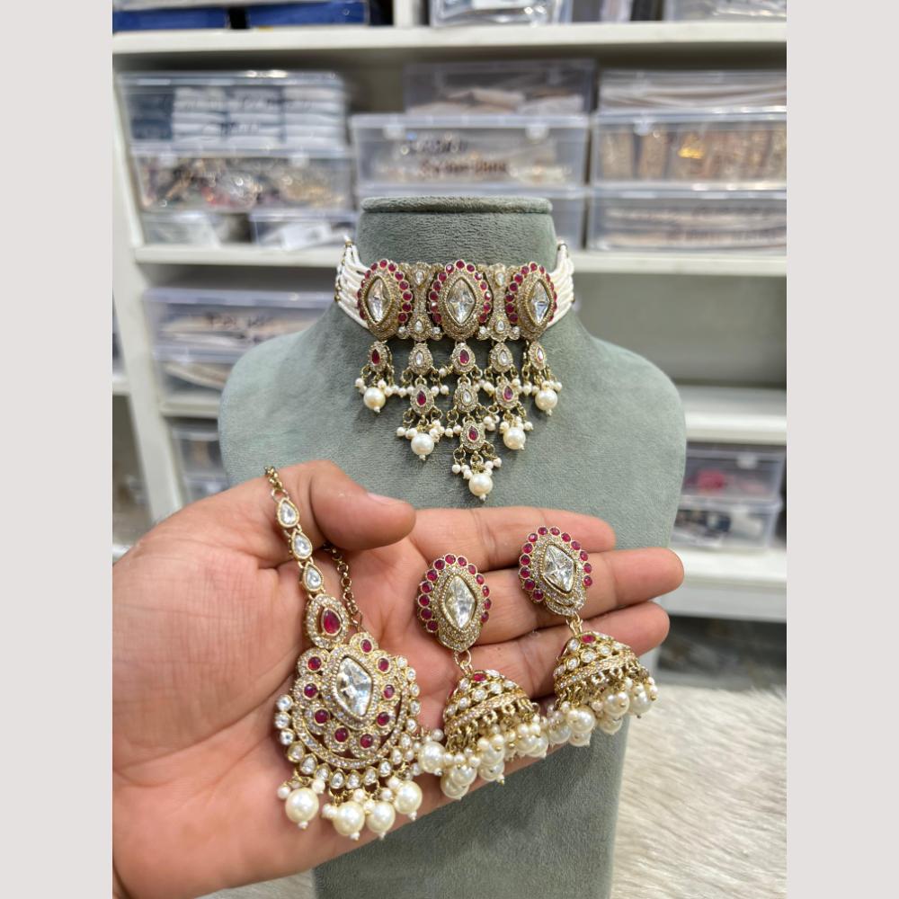 Hira Collections Glamorous Kundan And Pearl Choker Necklace Set