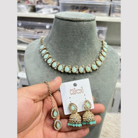 Hira Collections Glamorous Pota Stone And Pearl Necklace Set