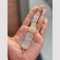 Hira Collections Graceful Pota Stone And Pearl Adjustable Bracelet